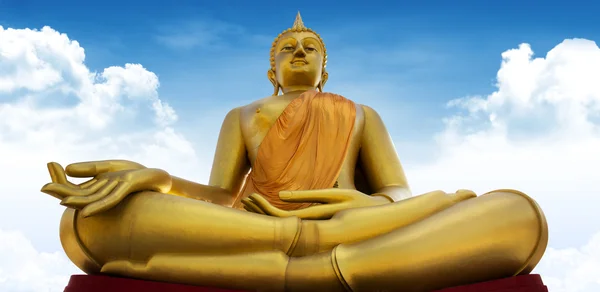Syn på buddha-statyn i thailand — Stockfoto
