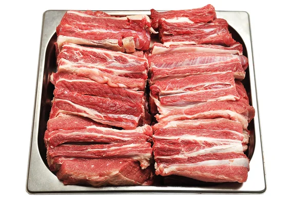 Сире м'ясо на білому тлі — стокове фото