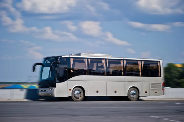 Ônibus cinzento — Fotografia de Stock