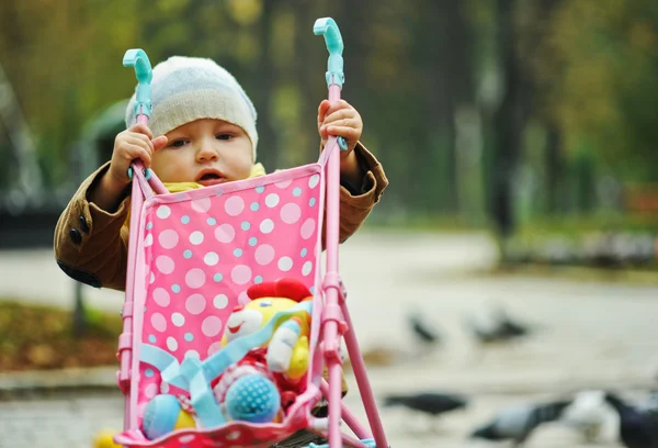 Happy baby in the park — Stock Photo, Image