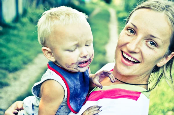 Família feliz — Fotografia de Stock