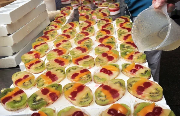 Cooking jelly cakes — Stock Photo, Image