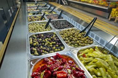 Çarşıda Satılık Marine zeytin