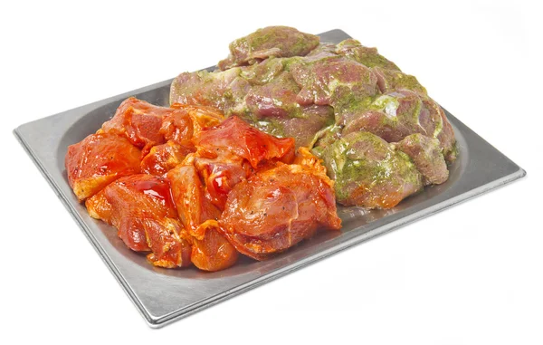 Ruwe vers vlees in de marinade — Stockfoto