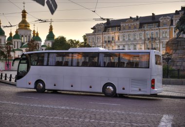 Turist otobüsü