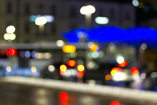 Bilar och citylights — Stockfoto