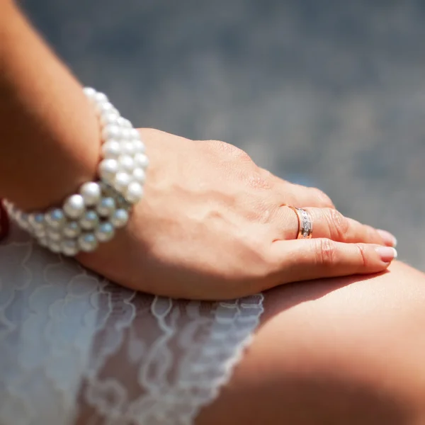 Brides hand — Stock Photo, Image