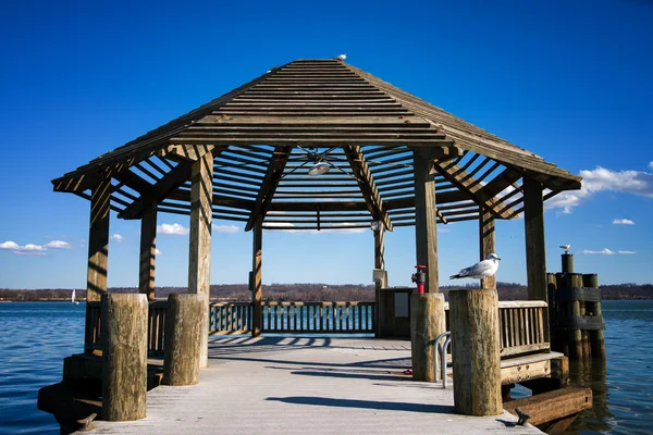 Gazebo sul fiume Potomac Foto Stock