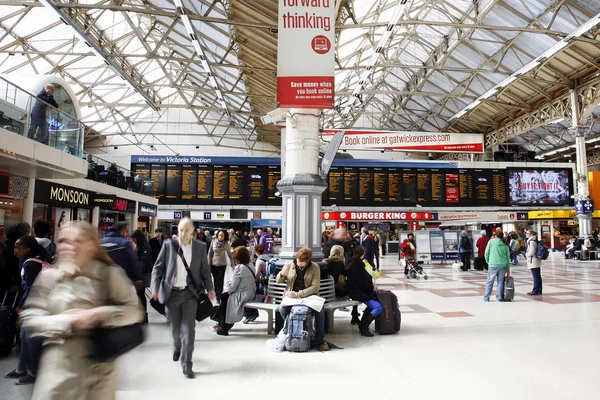 Estação de Londres Vitória — Fotografia de Stock