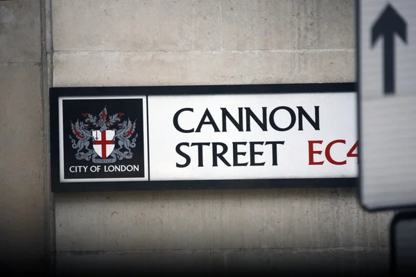 Signo de la calle Londres - calle del cañón —  Fotos de Stock