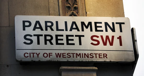 Σήμα του δρόμου Λονδίνο - Κοινοβούλιο δρόμου — Φωτογραφία Αρχείου