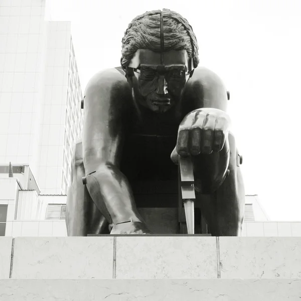 Sculpture of Newton — Stock Photo, Image