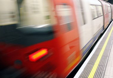 Tren hareket