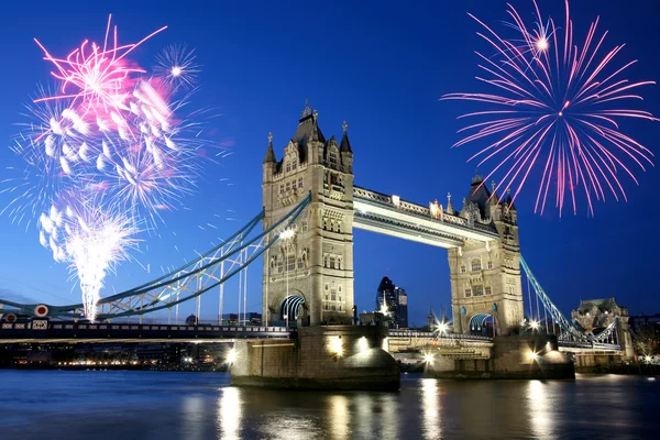 Tower Bridge za soumraku — Stock fotografie