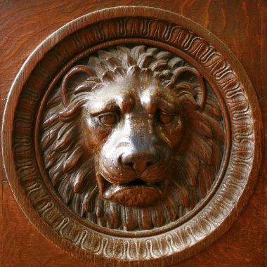 Aslan ahşap Rölyef