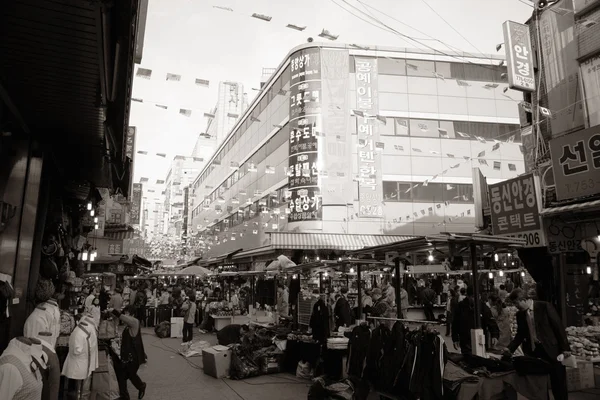 Jižní brána, nam dae mun v korejském, trhu — Stock fotografie