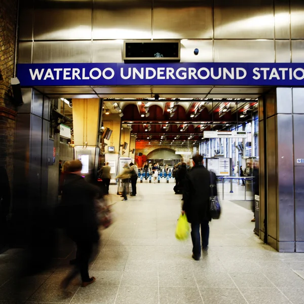 Vista interior da Estação Waterloo de Londres — Fotografia de Stock