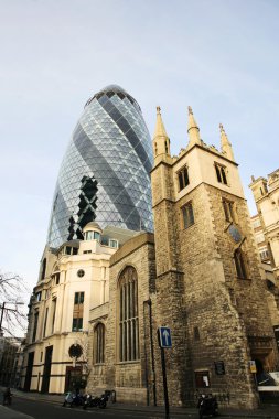 Londra gökdelen, 30 st mary balta da Kornişon denir