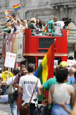 2013, Londra gurur duyuyoruz.