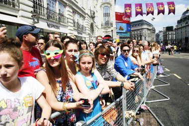 2013, Londra gurur duyuyoruz.