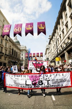 2013, Londra gurur duyuyoruz.