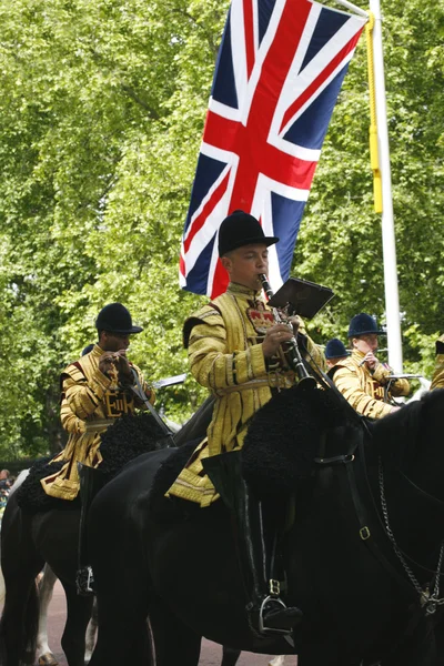 Bandas da rainha no desfile de aniversário da rainha — Fotografia de Stock