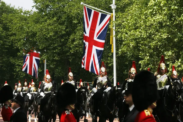 Cavalleria domestica alla parata del compleanno della regina — Foto Stock