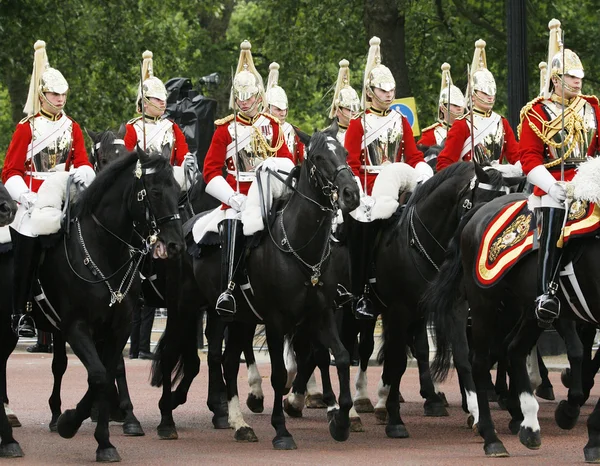 Hauskavallerie bei Queen 's Geburtstagsparade — Stockfoto