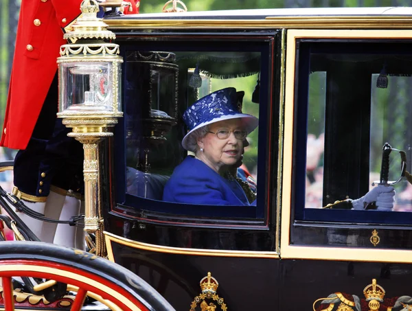 Queen Elizabeth II on the Royal Coach — Stock Photo, Image