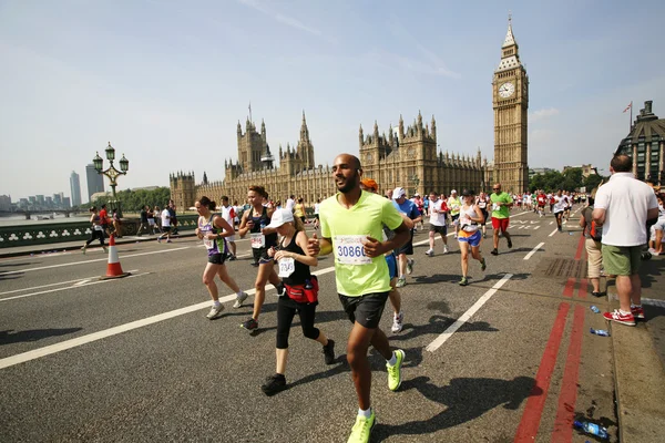 2013, britský 10km Londýn maratónu — Stock fotografie