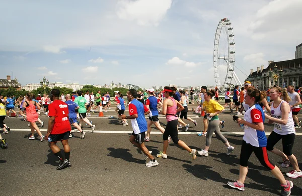 2013, Maratón Británico de Londres a 10km — Foto de Stock