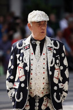 2013, inci gibi krallar ve queens