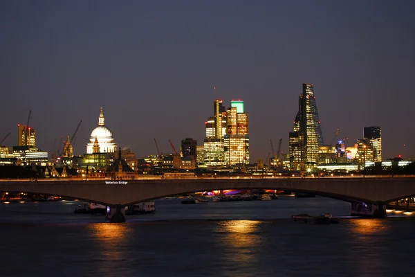 London Skyline, Waterloo Bridge — Stock Photo, Image