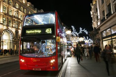 2013, regent street Noel dekorasyonu ile