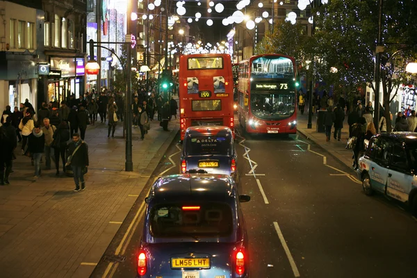 2013, Oxford Street con decorazione natalizia — Foto Stock