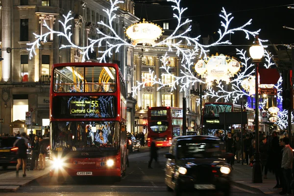 2013, Regent Street mit Weihnachtsdekoration — Stockfoto