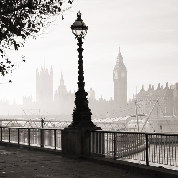 Palace of Westminster in fog seen from South Ban