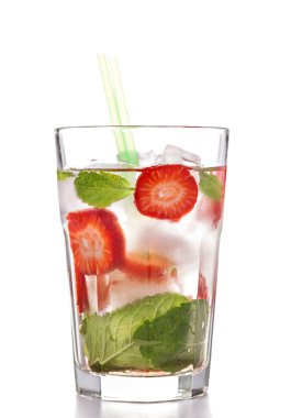 çilek mojito yaz kokteyl içeceği