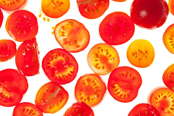 Fetta di pomodoro rosso isolato fondo alimentare — Foto Stock