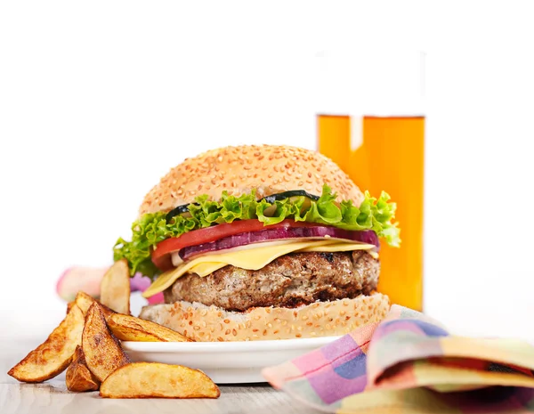 ताजे बर्गर फास्ट लंच जेवण — स्टॉक फोटो, इमेज