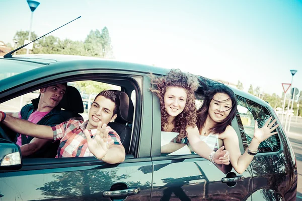 Amici pronti per le vacanze — Foto Stock