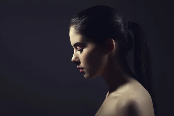 Genç bir kadının portresi