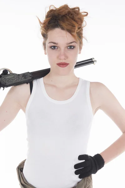 Young woman having rifle — Stock Photo, Image