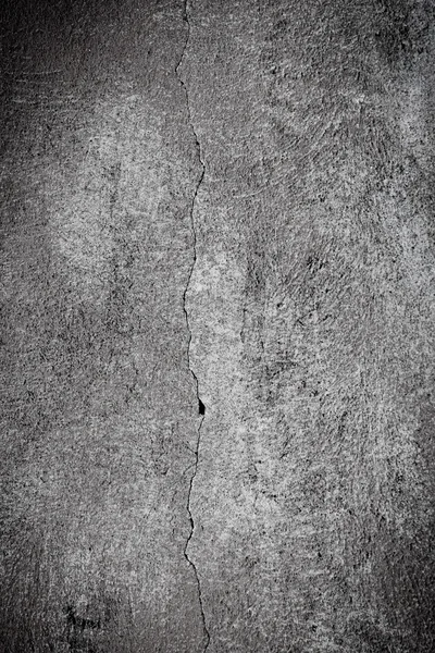 Popękane tynki ścian betonowych - biało-czarny — Zdjęcie stockowe