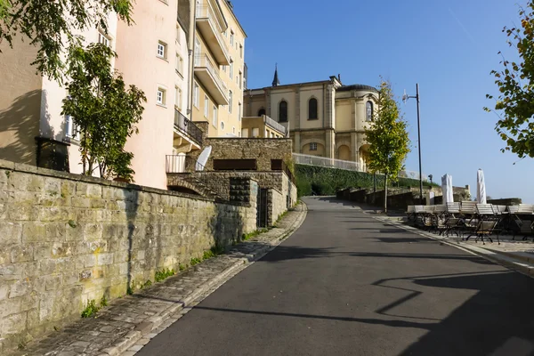 Piccolo caffè di strada in Lussemburgo-città — Foto Stock