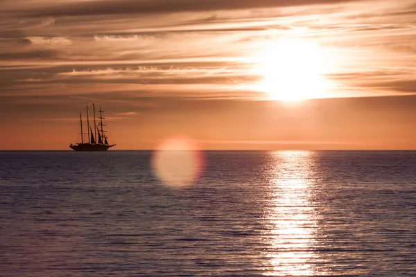 Yanan deniz günbatımı — Stok fotoğraf