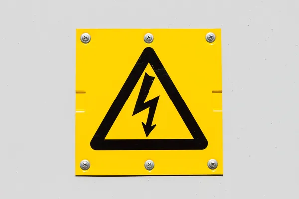 Signo de peligro Símbolo de alto voltaje — Foto de Stock