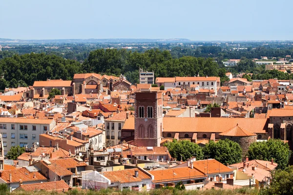 Rode daken van perpignan, Frankrijk — Stockfoto