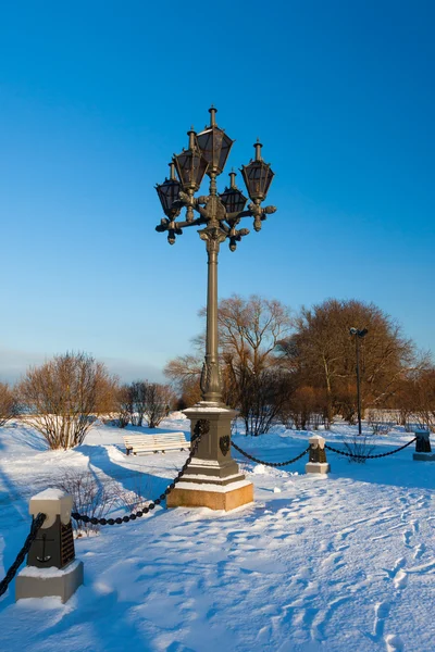 Antique frosty lamppost and beautiful snow — Stock Photo, Image