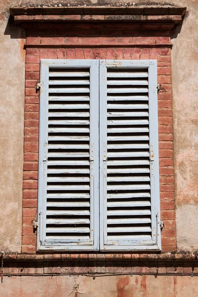 Τυπικό ιταλικό παράθυρο — Φωτογραφία Αρχείου